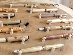 無垢の木のボールペン制作体験